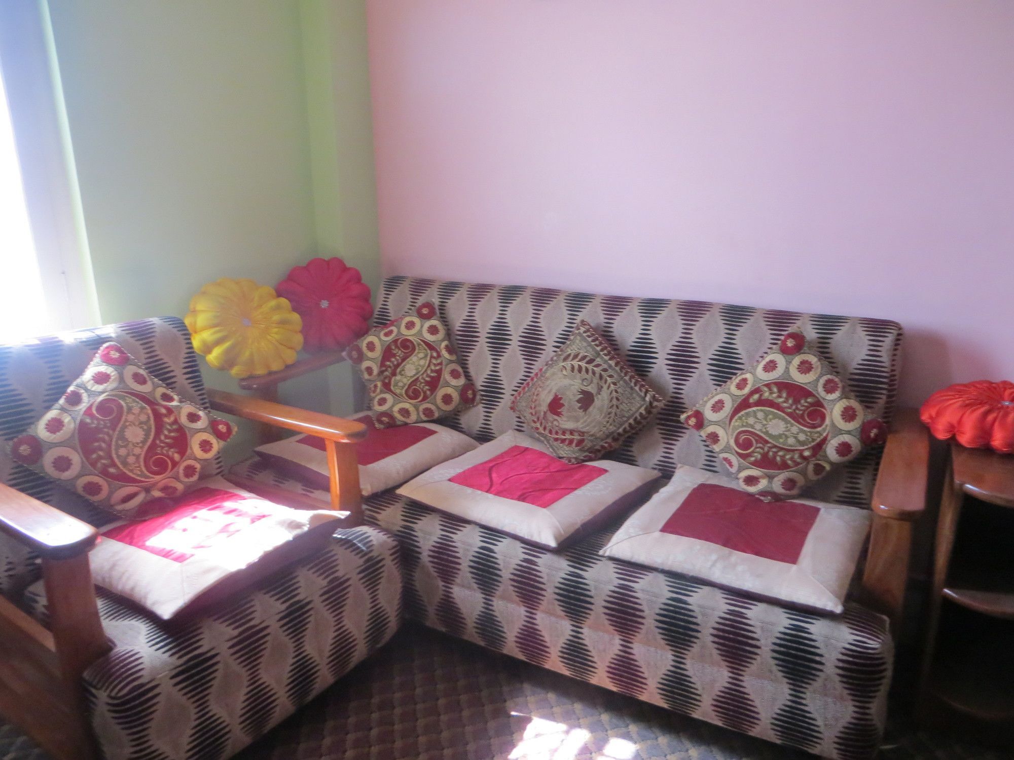 קטמנדו Manamaiju Homestay And Hotel מראה חיצוני תמונה